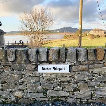 The Historic Wee House * Carrigart