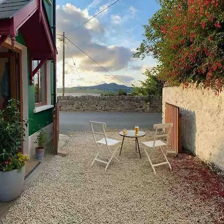 Holiday home The Historic Wee House *