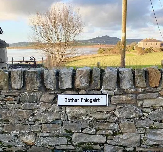 The Historic Wee House * Carrigart